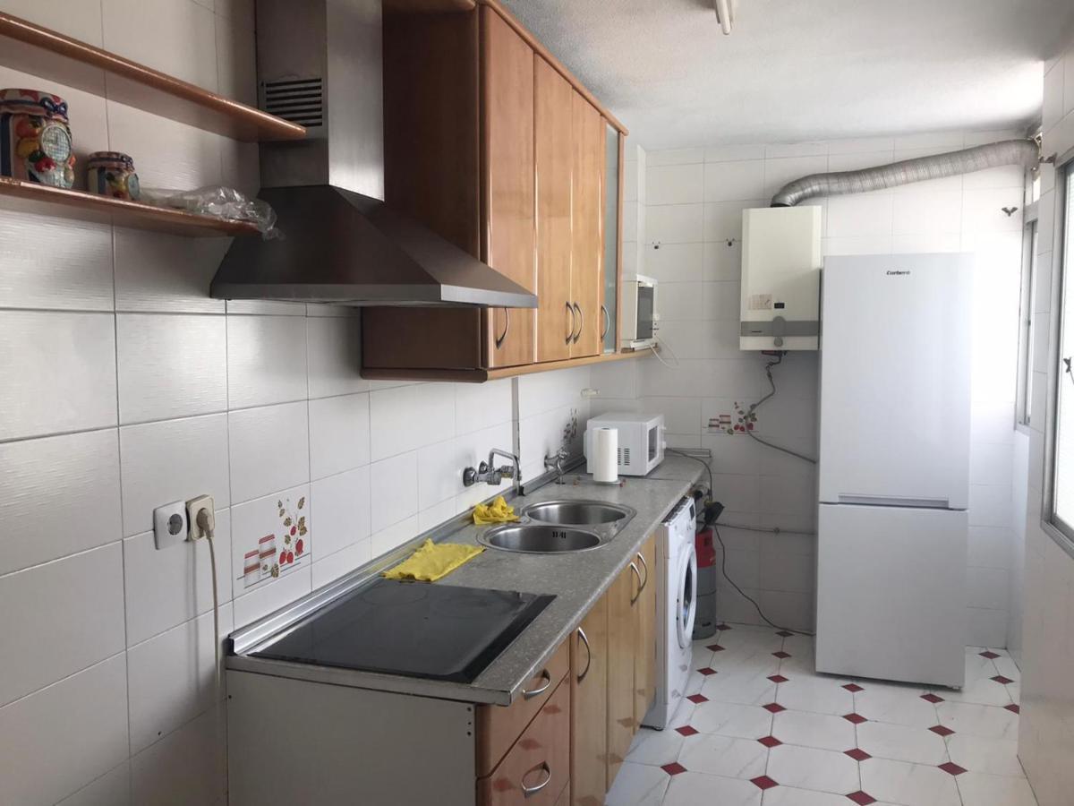 4 Dorm Cerca De Playa Y Centro Ciudad Apartment Malaga Ngoại thất bức ảnh